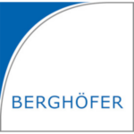 Quadratisches Logo zeigt Schrift "BERGHÖFER", darüber ein blaues Viertelkreis-Dreieck links oben.